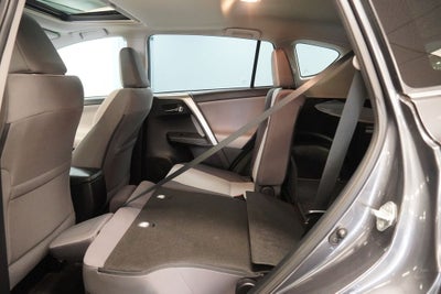 2015 Toyota RAV4 XLE ( AWD )