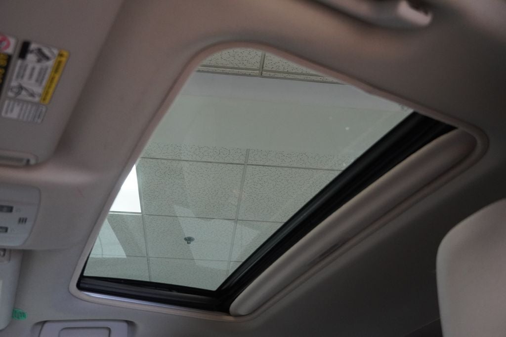 2015 Toyota RAV4 XLE ( AWD )