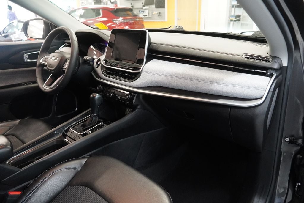 2022 Jeep Compass Latitude 4WD