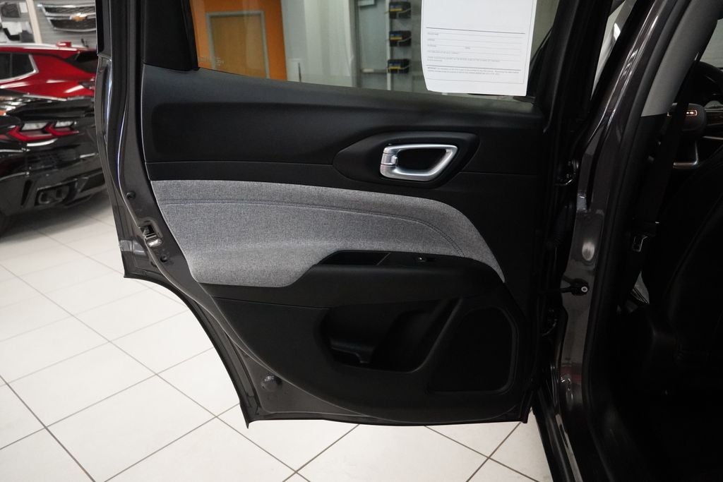 2022 Jeep Compass Latitude 4WD