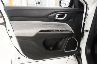 2023 Jeep Compass Latitude Lux 4WD