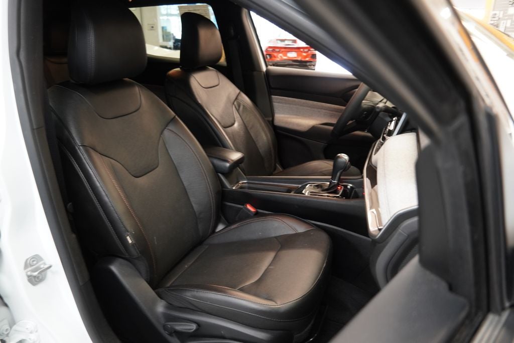 2023 Jeep Compass Latitude Lux 4WD