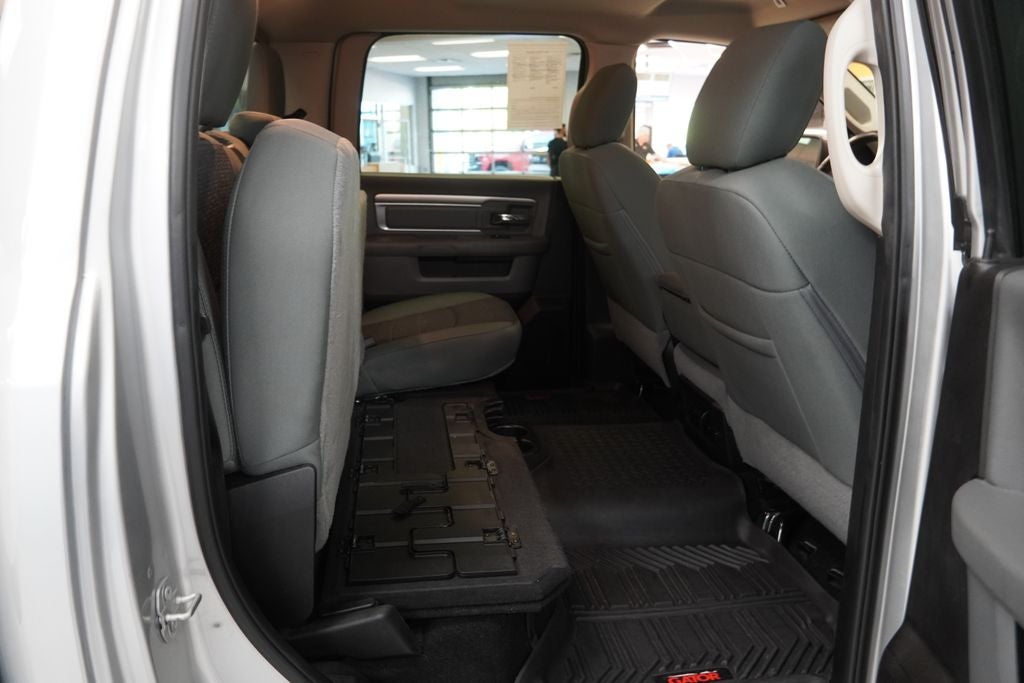 2018 RAM 1500 Big Horn CREW CAB 4X4