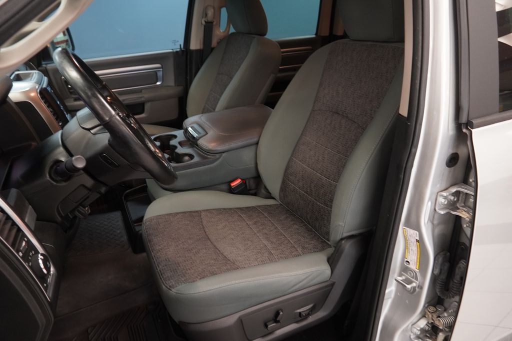 2018 RAM 1500 Big Horn CREW CAB 4X4