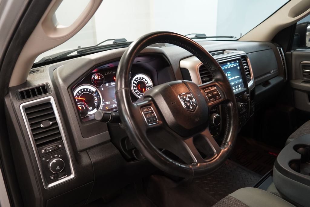 2018 RAM 1500 Big Horn CREW CAB 4X4