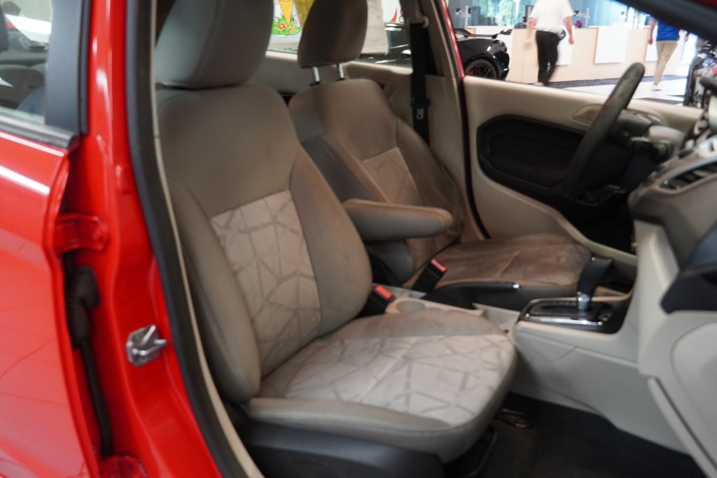 2012 Ford Fiesta SE ( PRE-AUCTION )