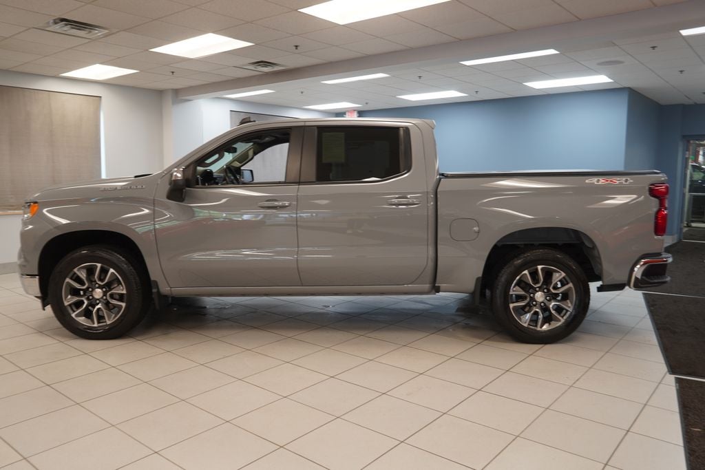 2024 Chevrolet Silverado 1500 LT CREW CAB 4X4