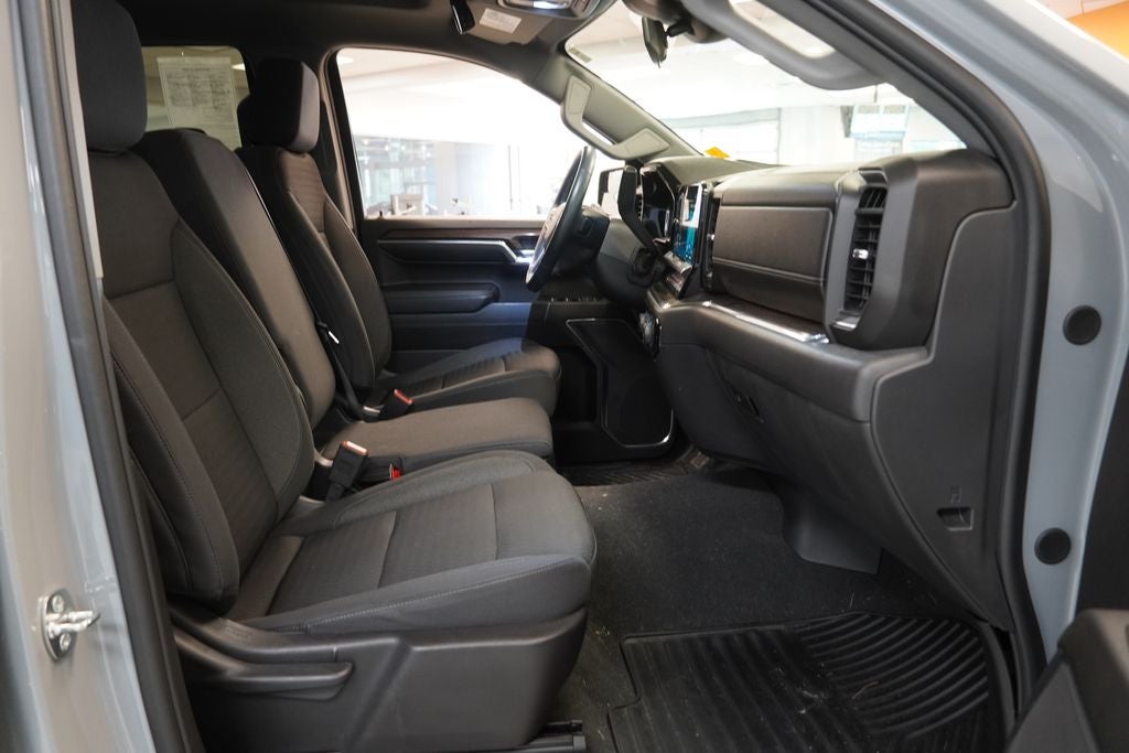 2024 Chevrolet Silverado 1500 LT CREW CAB 4X4