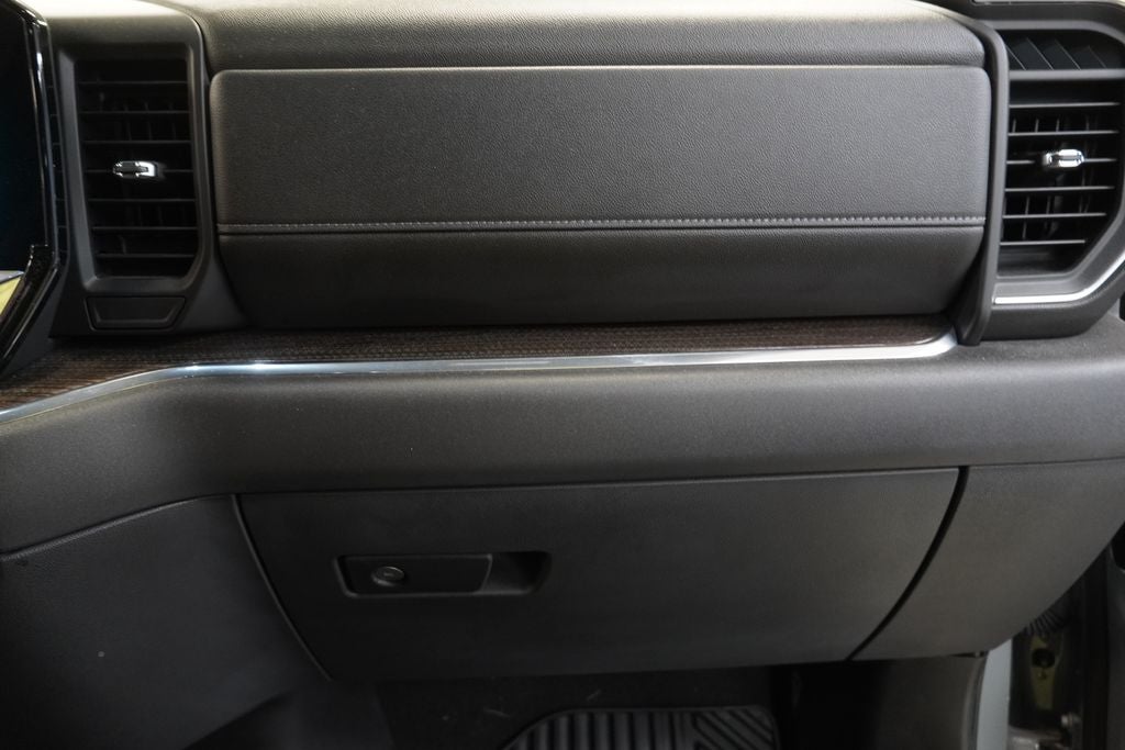 2024 Chevrolet Silverado 1500 LT CREW CAB 4X4