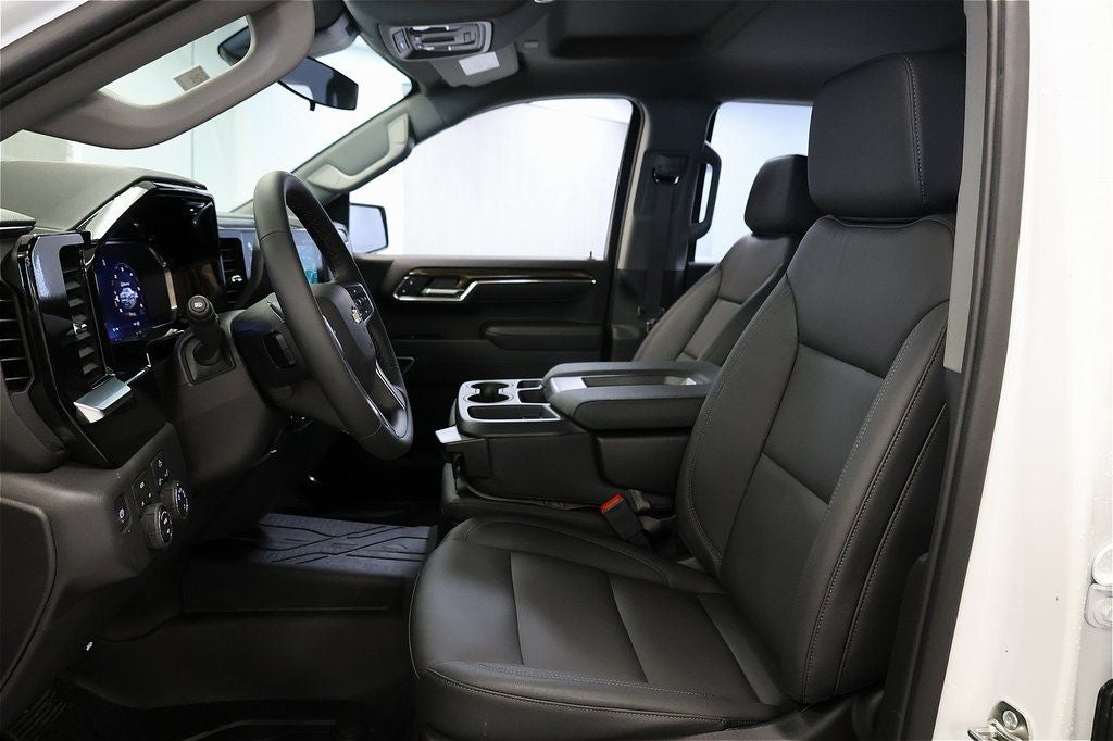 2026 Chevrolet Silverado 1500 LT LT1