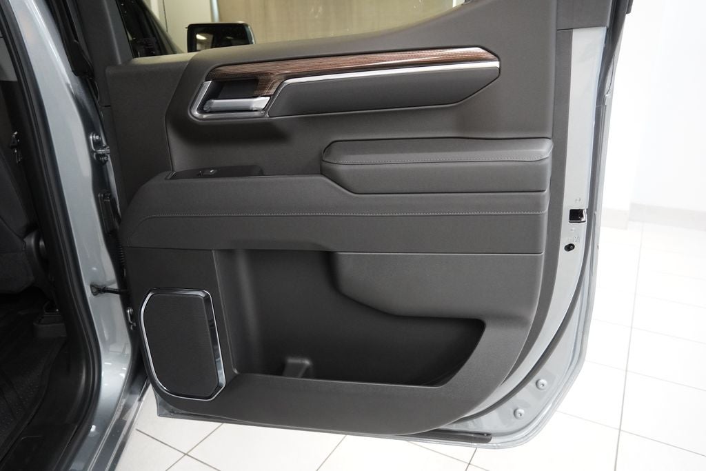 2026 Chevrolet Silverado 1500 LT LT1