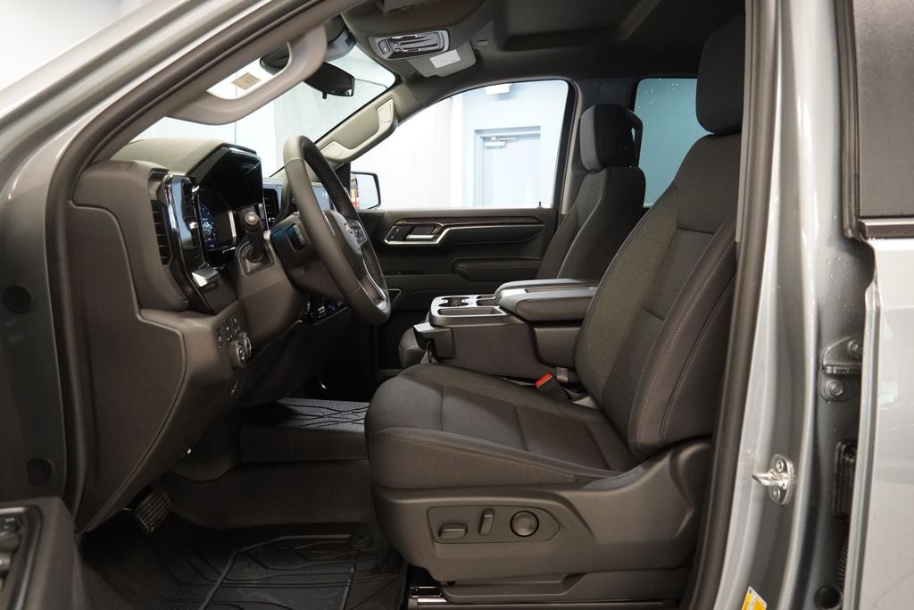 2026 Chevrolet Silverado 1500 LT LT1
