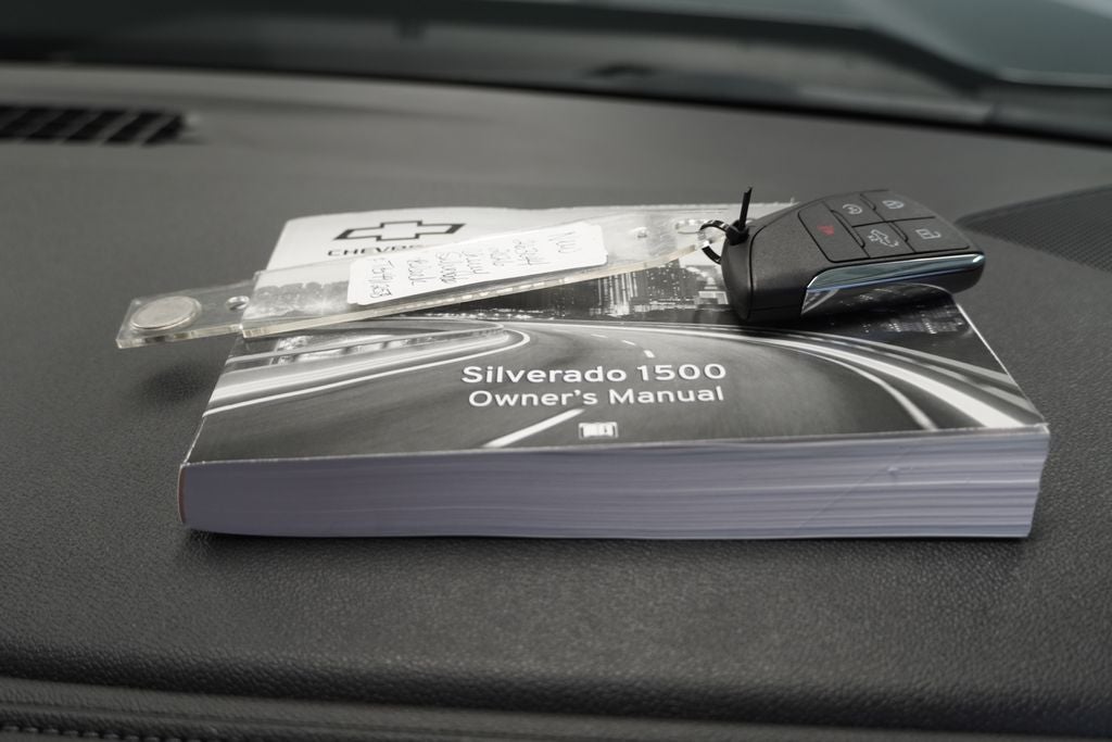 2026 Chevrolet Silverado 1500 LT LT1
