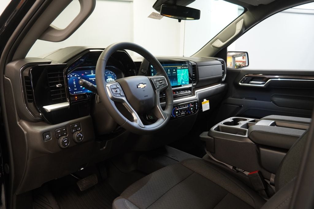 2026 Chevrolet Silverado 1500 LT LT1