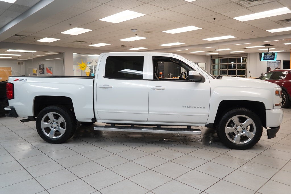 2018 Chevrolet Silverado 1500 LT LT2 CREW CAB 4WD