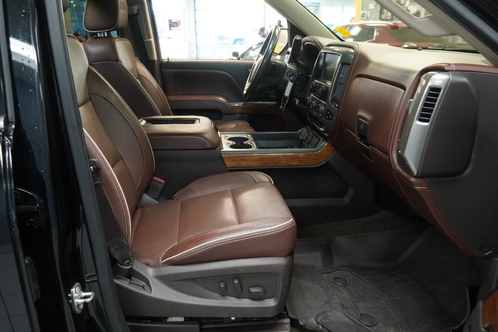 2016 Chevrolet Silverado 1500 High Country (4WD)