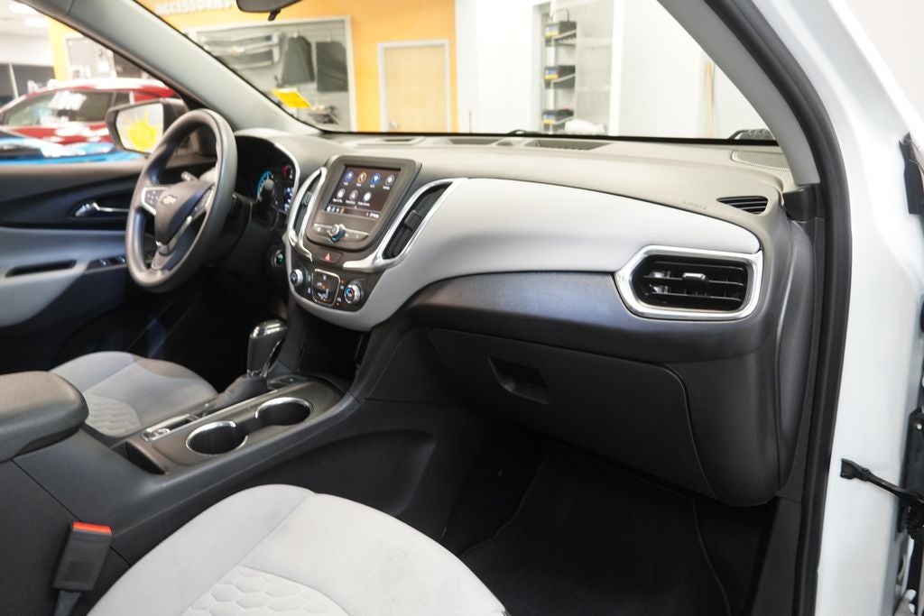 2021 Chevrolet Equinox LS ( AWD )