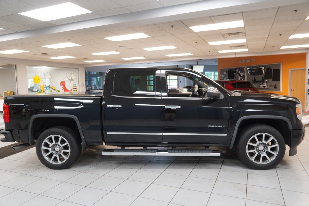 2015 GMC Sierra 1500 Denali CREW CAB 4WD