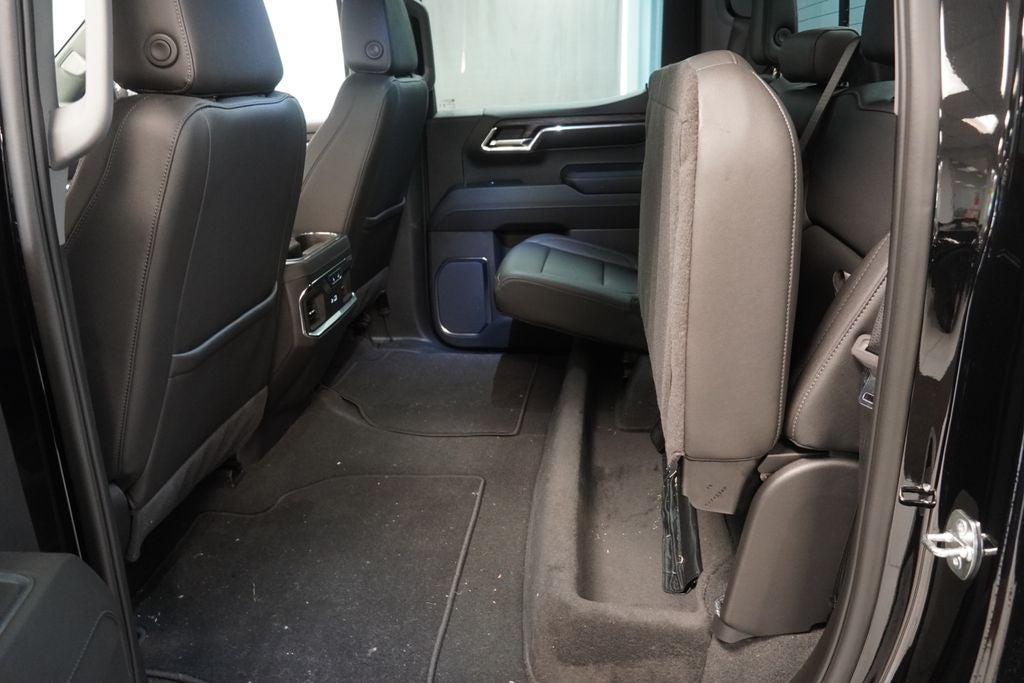 2024 GMC Sierra 1500 SLT CREW CAB 4X4