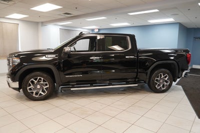 2024 GMC Sierra 1500 SLT CREW CAB 4X4