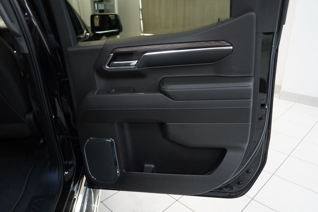 2024 GMC Sierra 1500 SLT CREW CAB 4X4
