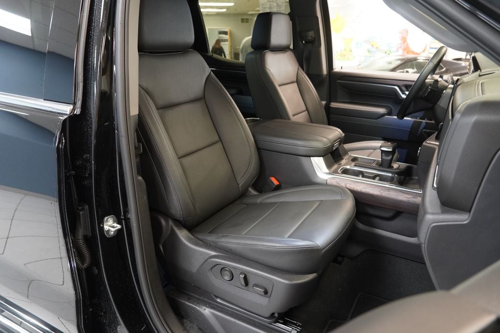 2024 GMC Sierra 1500 SLT CREW CAB 4X4