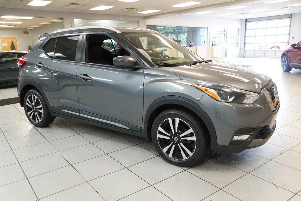 2019 Nissan Kicks SR