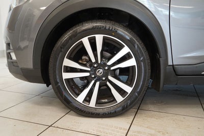 2019 Nissan Kicks SR
