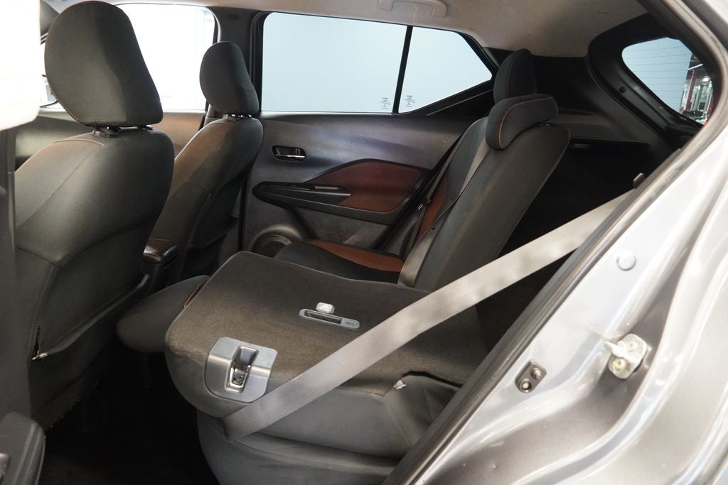 2019 Nissan Kicks SR