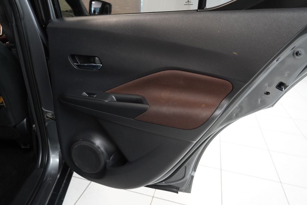 2019 Nissan Kicks SR