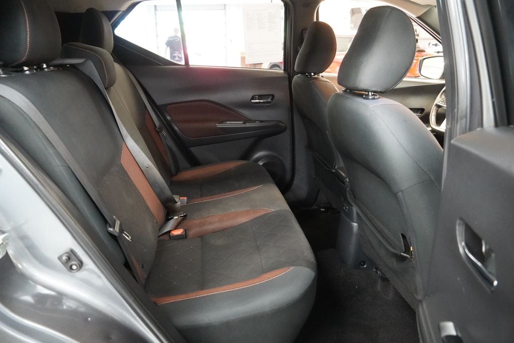 2019 Nissan Kicks SR
