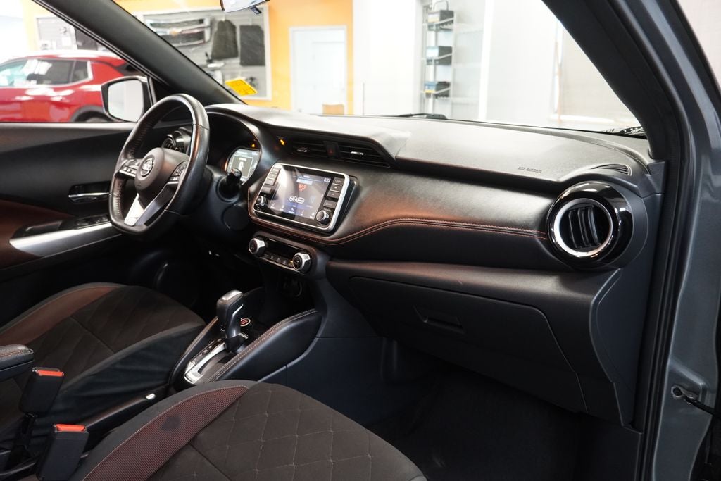 2019 Nissan Kicks SR