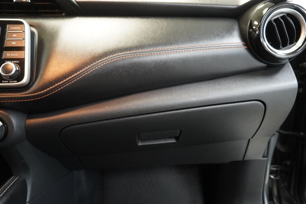 2019 Nissan Kicks SR