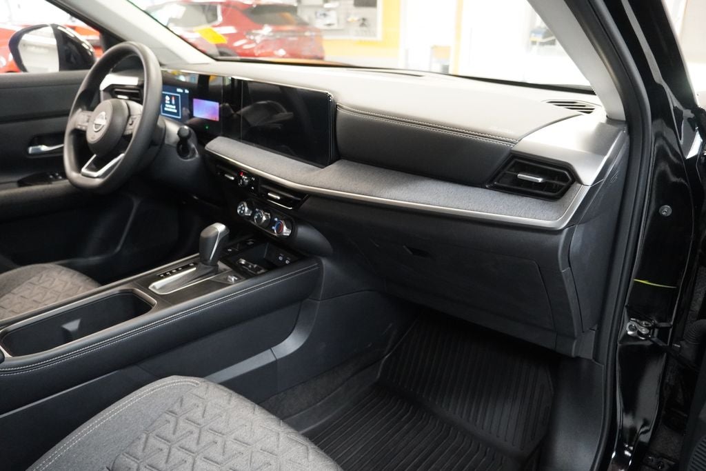 2025 Nissan Kicks SV AWD
