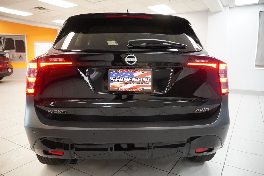 2025 Nissan Kicks SV AWD