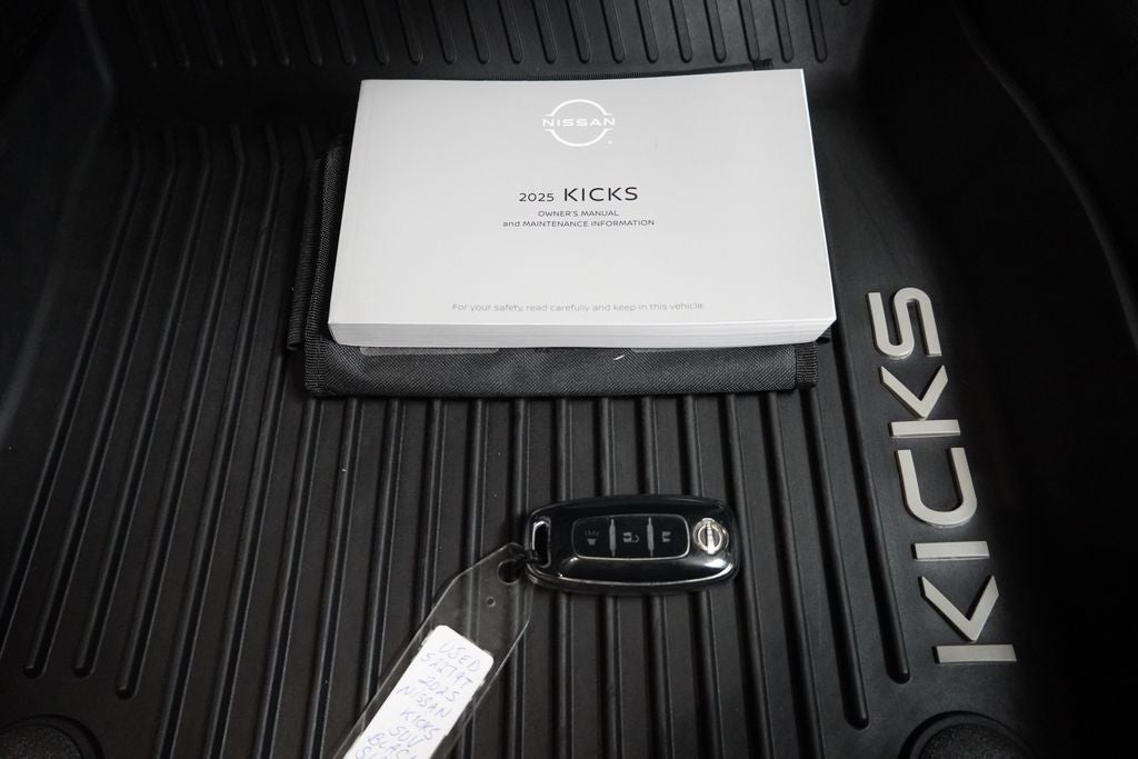 2025 Nissan Kicks SV AWD