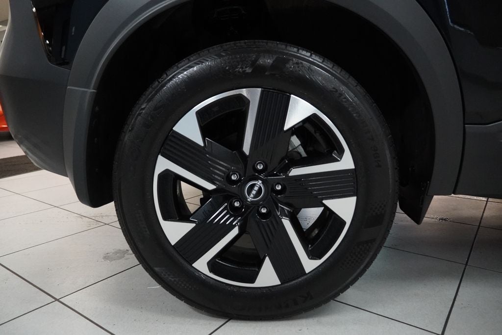2025 Nissan Kicks SV AWD