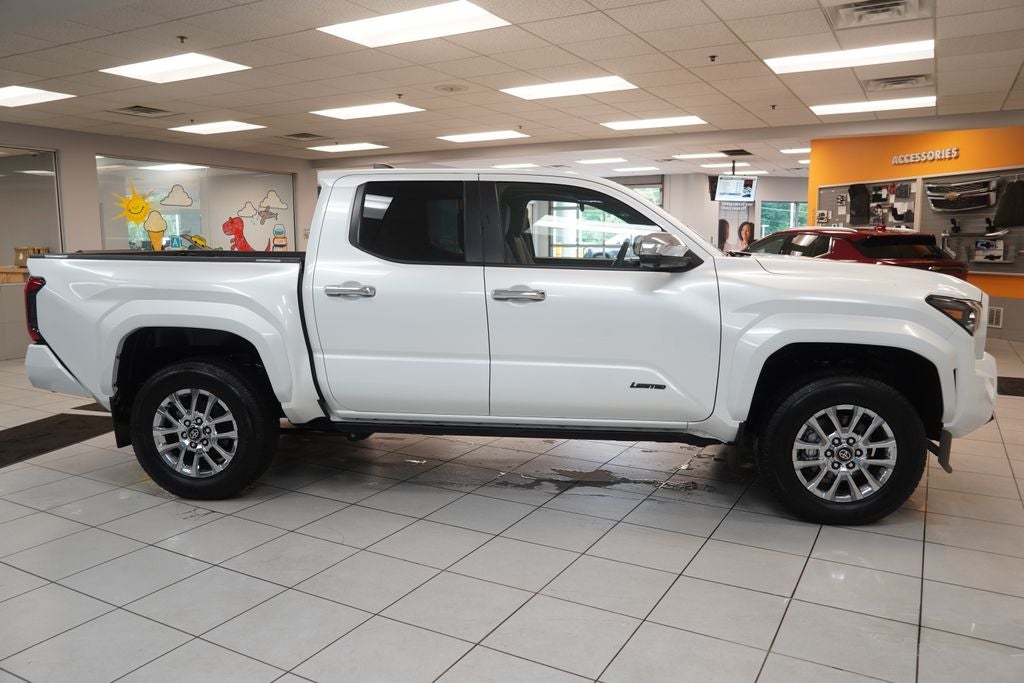 2025 Toyota Tacoma Limited DBL CAB 4X4