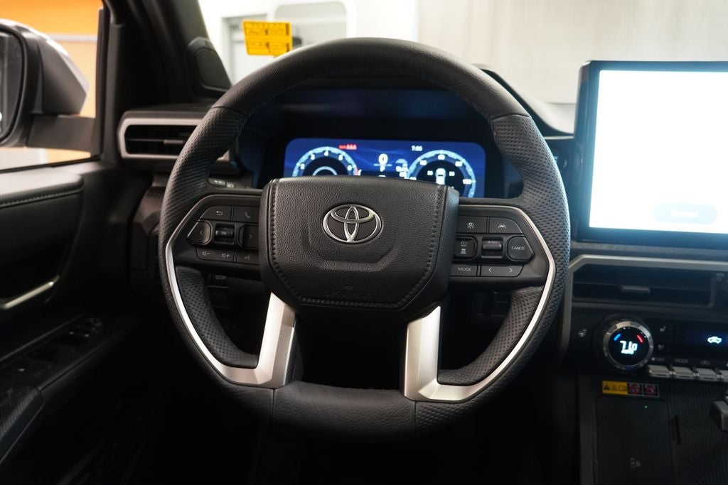 2025 Toyota Tacoma Limited DBL CAB 4X4