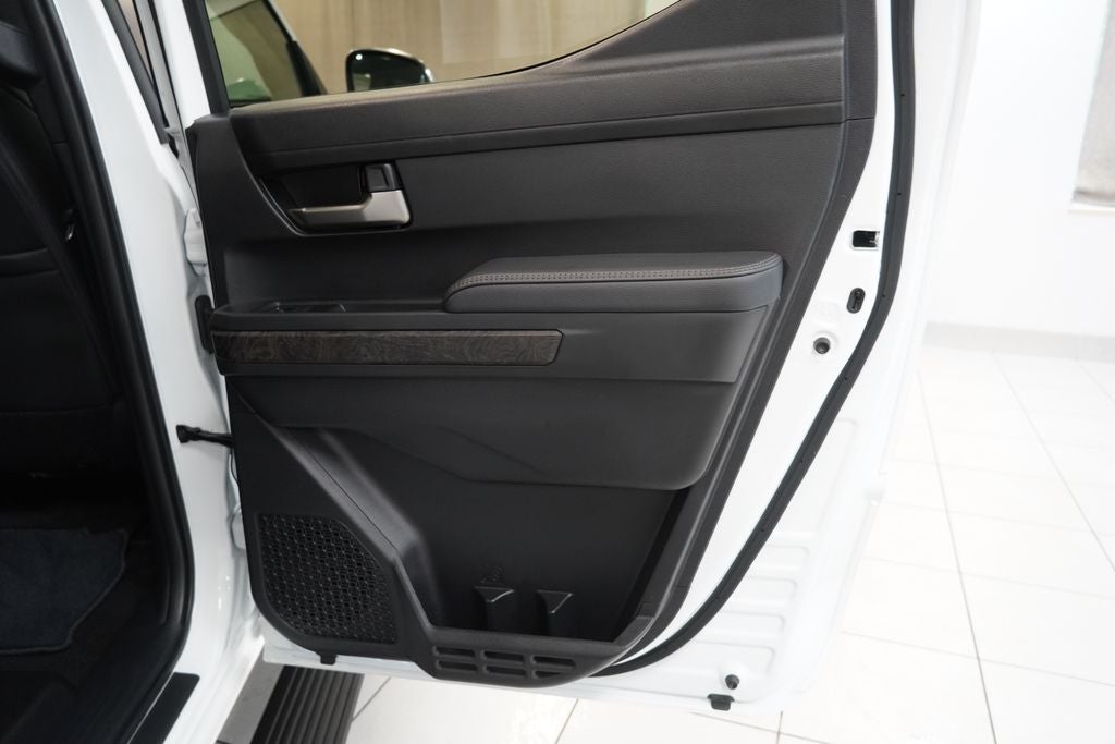 2025 Toyota Tacoma Limited DBL CAB 4X4
