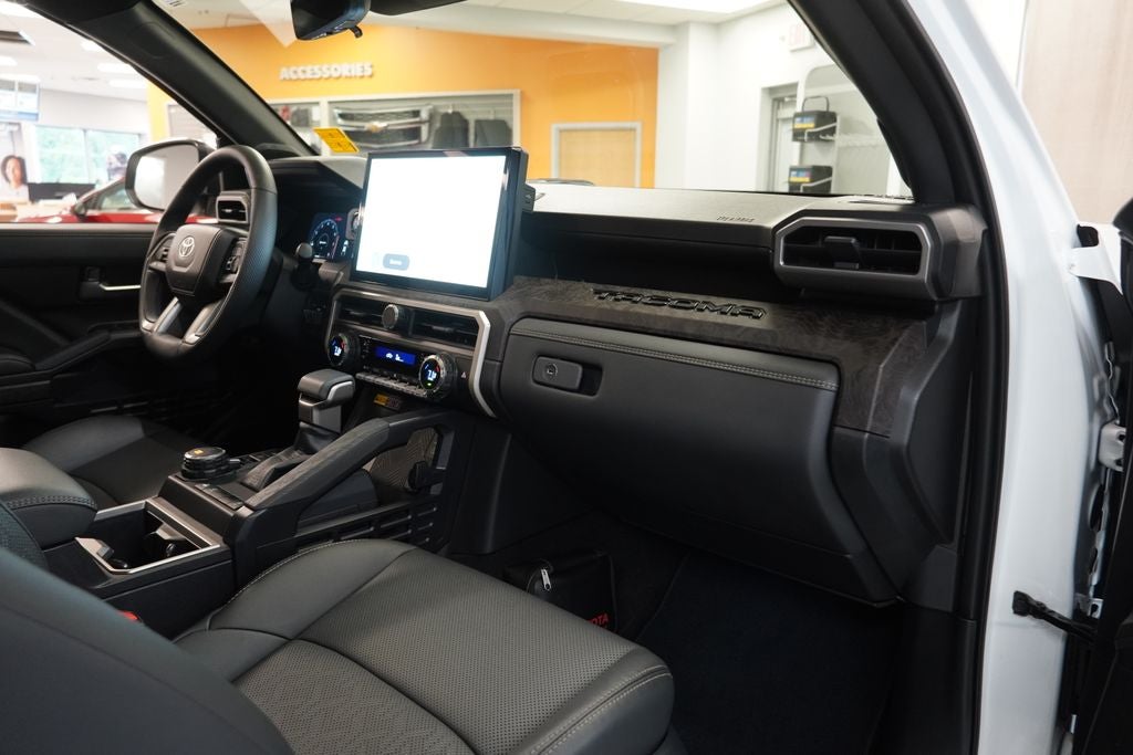 2025 Toyota Tacoma Limited DBL CAB 4X4