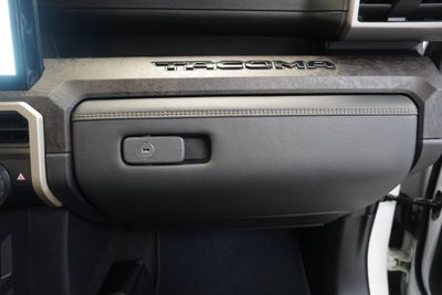 2025 Toyota Tacoma Limited DBL CAB 4X4