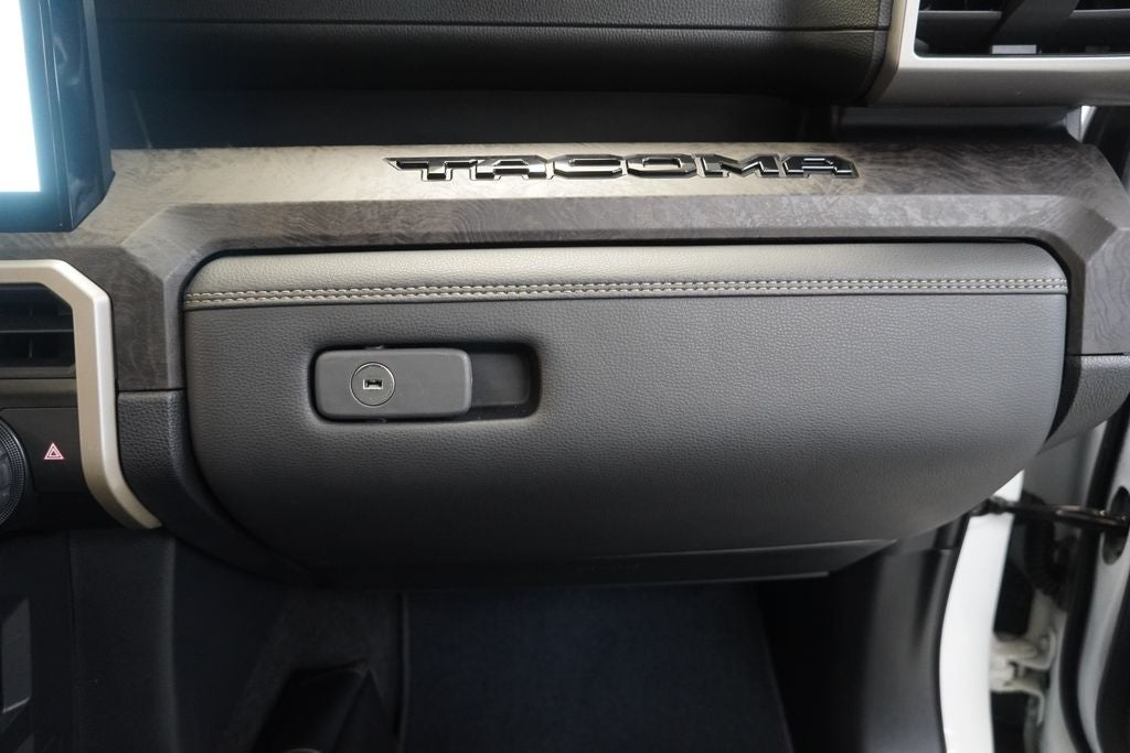 2025 Toyota Tacoma Limited DBL CAB 4X4
