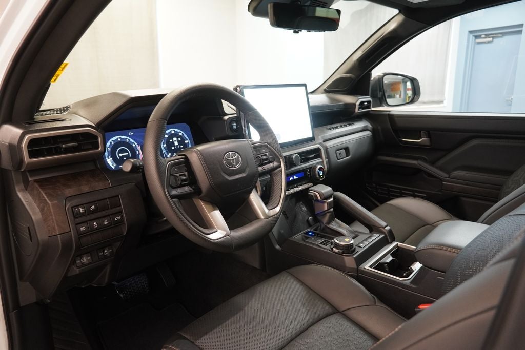 2025 Toyota Tacoma Limited DBL CAB 4X4