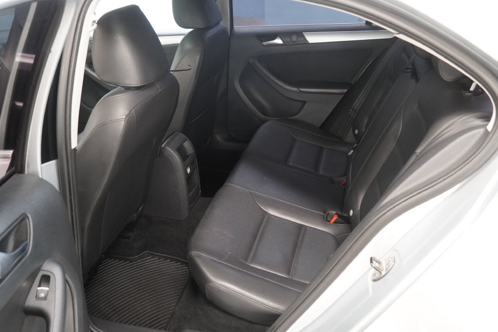 2013 Volkswagen Jetta 2.5L SE Convenience & Sunroof