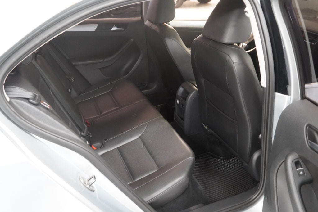 2013 Volkswagen Jetta 2.5L SE Convenience & Sunroof