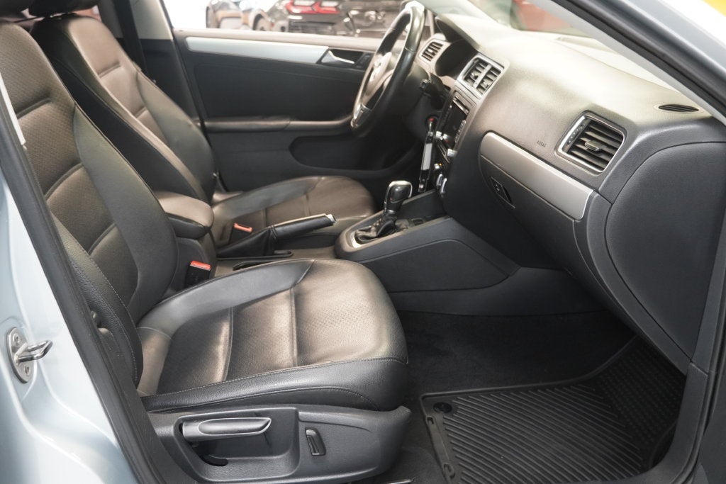 2013 Volkswagen Jetta 2.5L SE Convenience & Sunroof