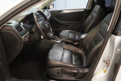 2013 Volkswagen Jetta 2.5L SE Convenience & Sunroof