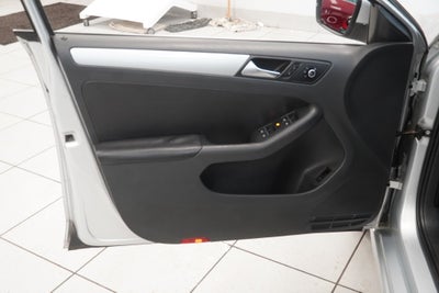 2013 Volkswagen Jetta 2.5L SE Convenience & Sunroof