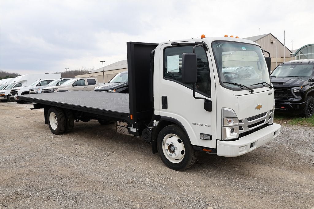 2025 Chevrolet 5500 XG LCF Gas Base